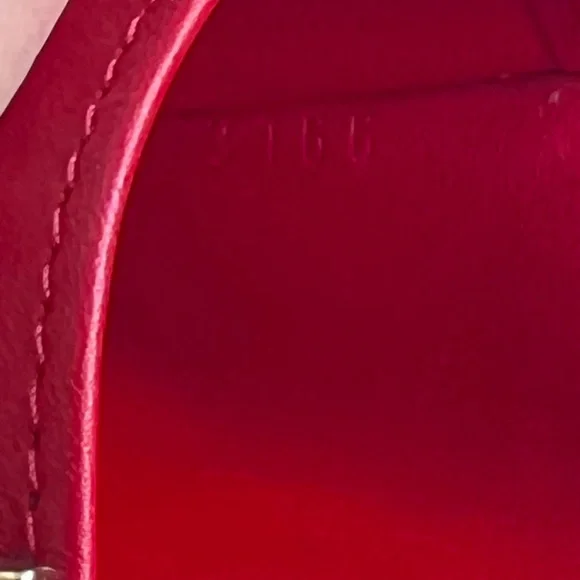 Louis Vuitton Monogram Vernis Leather Multicles 4 Ring Key Case